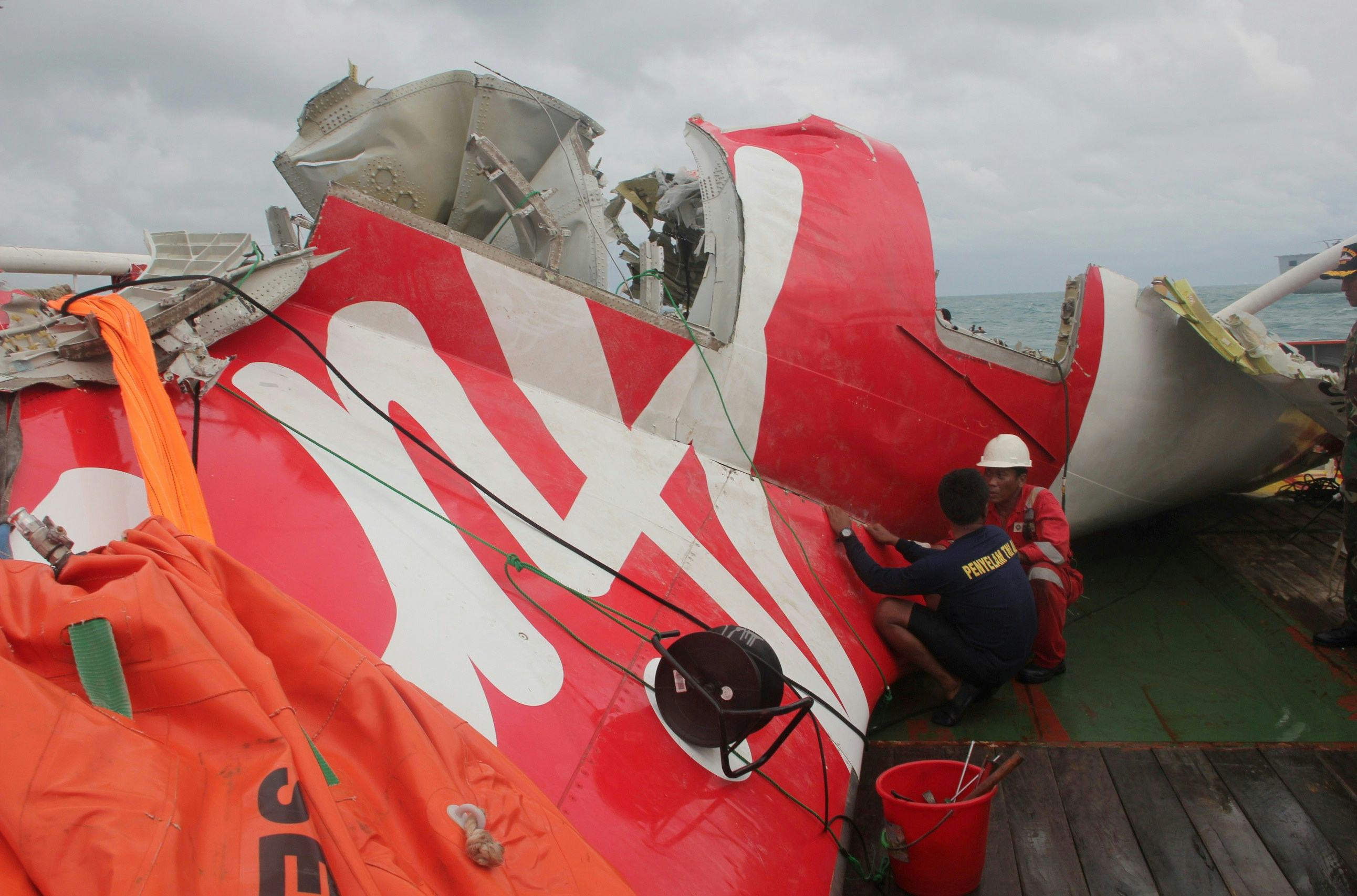 What Caused AirAsia Flight 8501 To Crash? First-Ever Public Report ...