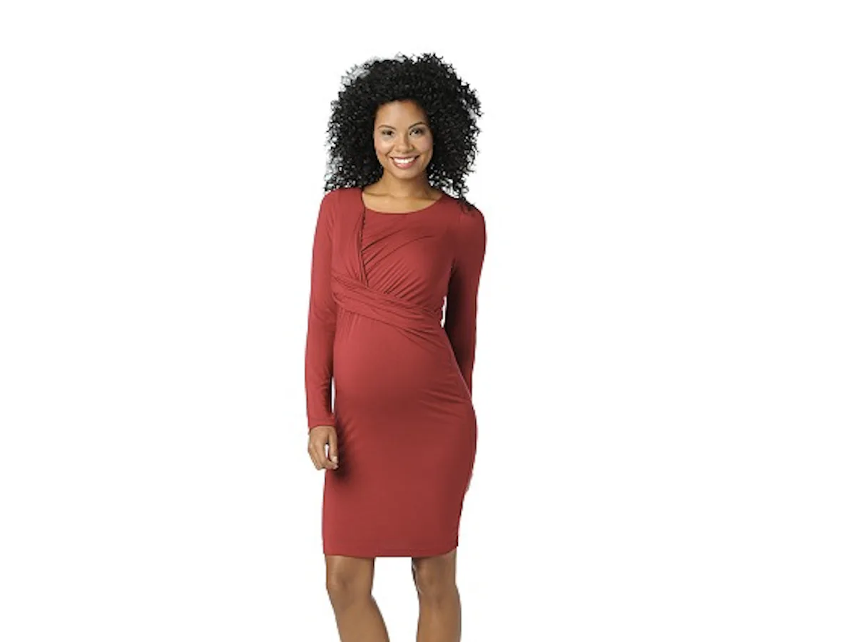 11 Holiday Maternity Dresses That Your Non-Pregnant Friends Will Envy 11 Holiday Maternity Dresses That Your Non-Pregnant Friends Will Envy