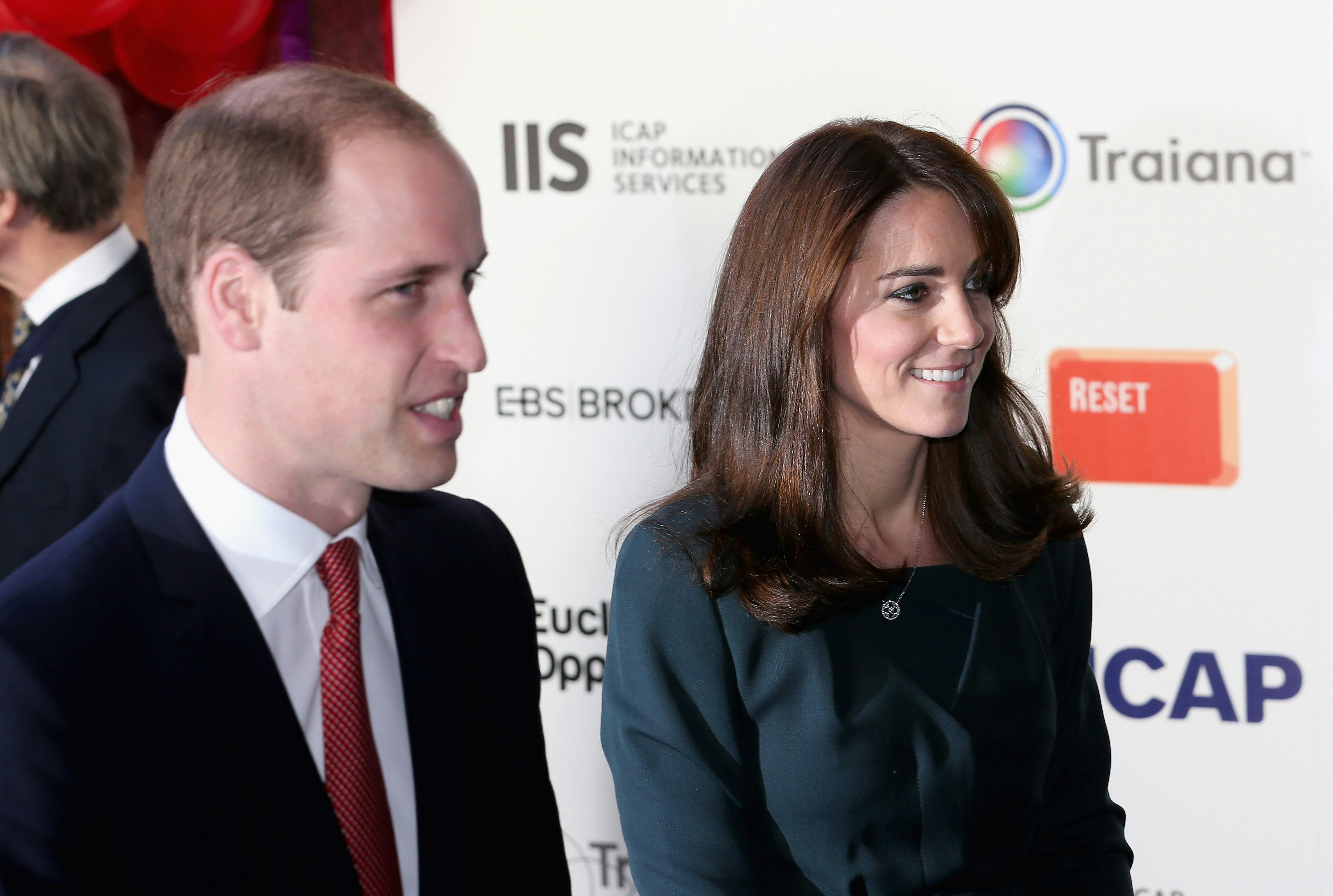 Kate Middleton & Prince William Release Another Family Photo & It's ...