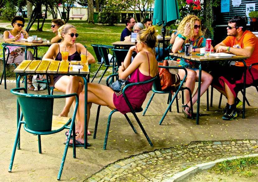 People sitting and chatting in the cafe