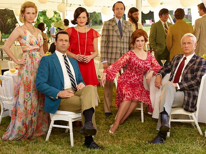 The cast of 'Mad Men' Season 7, which is coming to Netflix in February, posing together