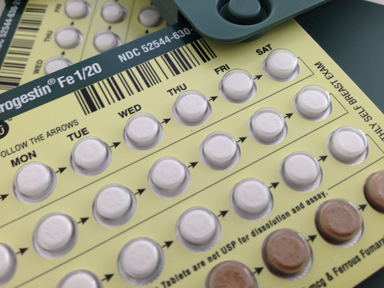 7 Things To Know About Birth Control Pills — The Pros & Cons