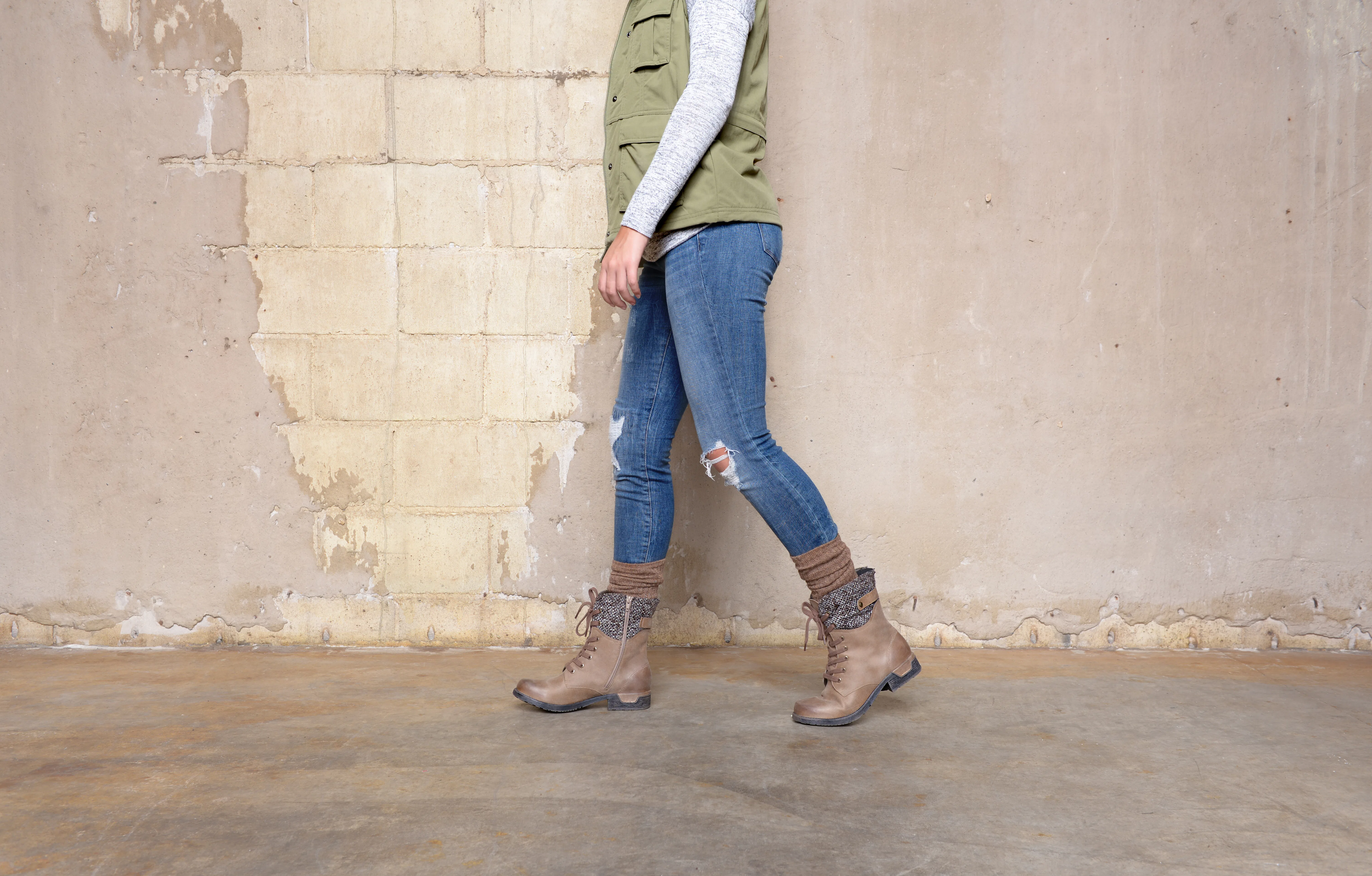 shoe carnival combat boots