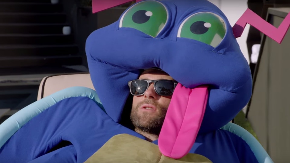 Maroon 5 S Pokemon Go Don T Wanna Know Video Takes The Game Obsession To A New Level