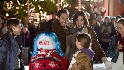 Can You Watch Hallmark Movies On Hulu / 28 Best Christmas Movies On Hulu 2020 Holiday Films To Stream On Hulu : Frndlytv is still fairly new to the streaming world, but it sure packs a punch!