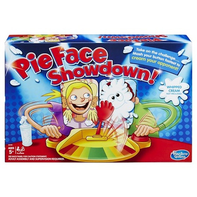 Board game "pie face showdown"