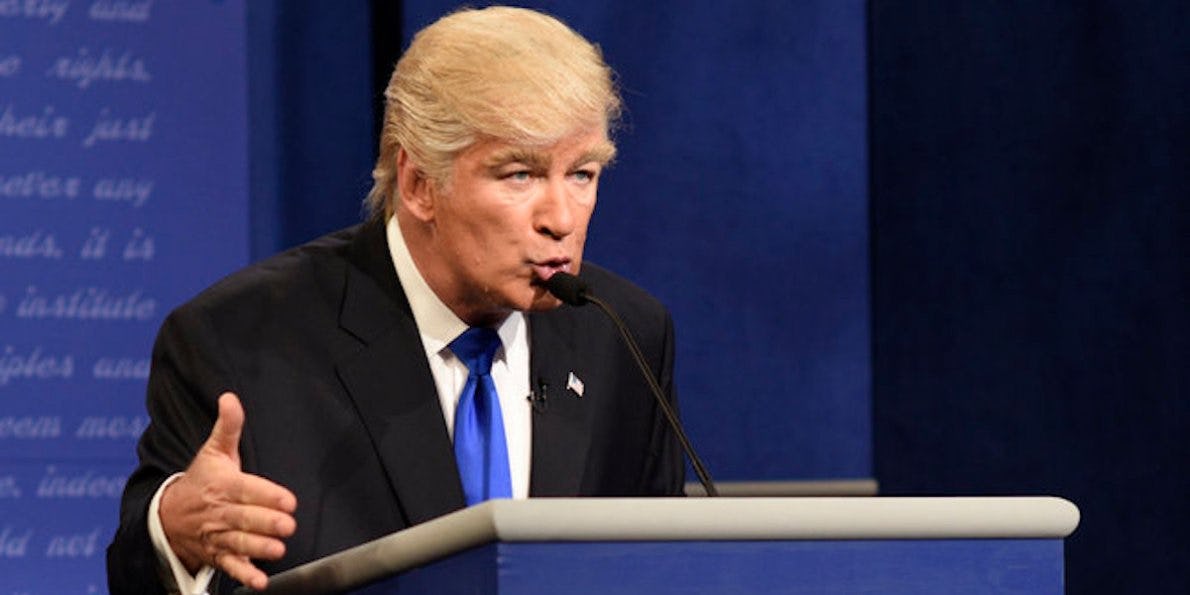 The 'SNL' Cold Open About Trump Tweeting Perfectly Describes His ...