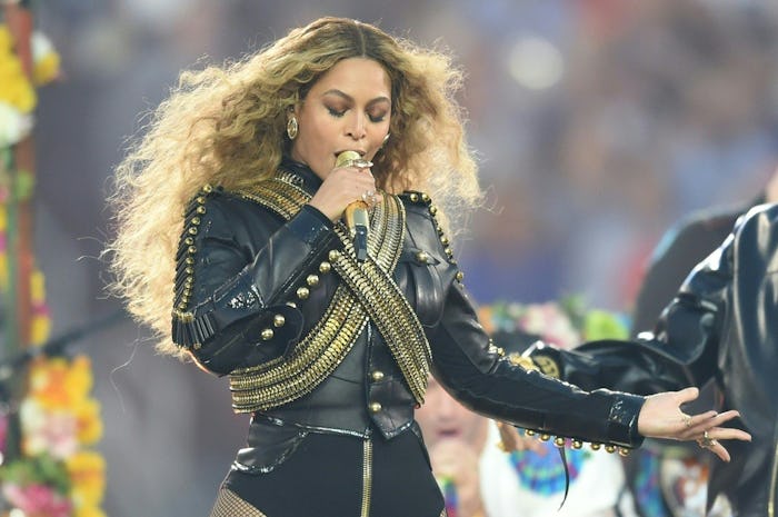 6 Signs Beyonce Is In The Illuminati, Regardless Of What She Says In ...