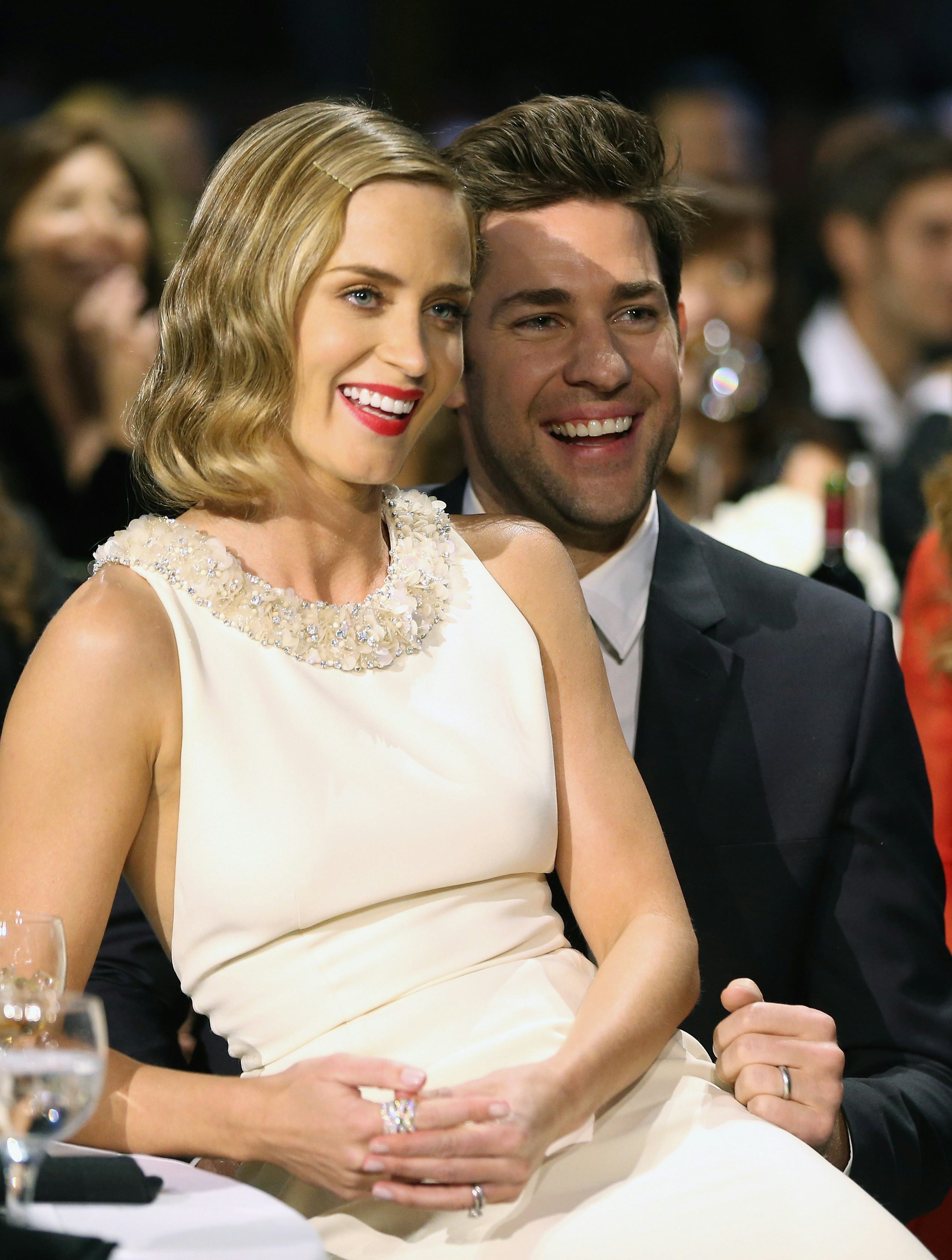 How Did Emily Blunt & John Krasinski Meet? Krasinski Says It Was A "You ...