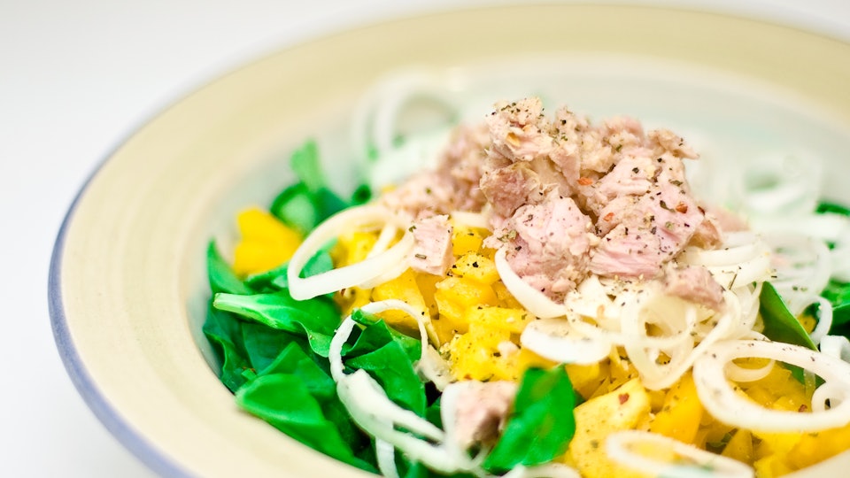 Is It Safe to Have Tuna While Pregnant? Plus 5 Other Foods Moms-to ... Is It Safe to Have Tuna While Pregnant? Plus 5 Other Foods Moms-to ...