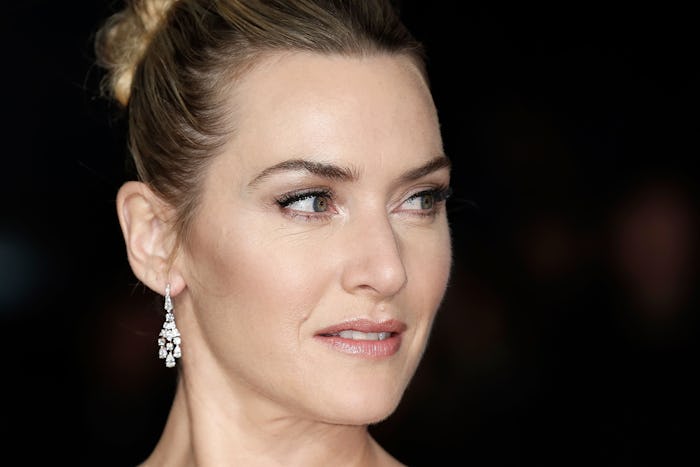 Kate Winslet looking to the left