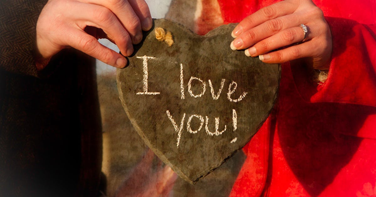 17 Things To Do On Valentine's Day If You Don't Want To Go Out 17 Things To Do On Valentine's Day If You Don't Want To Go Out
