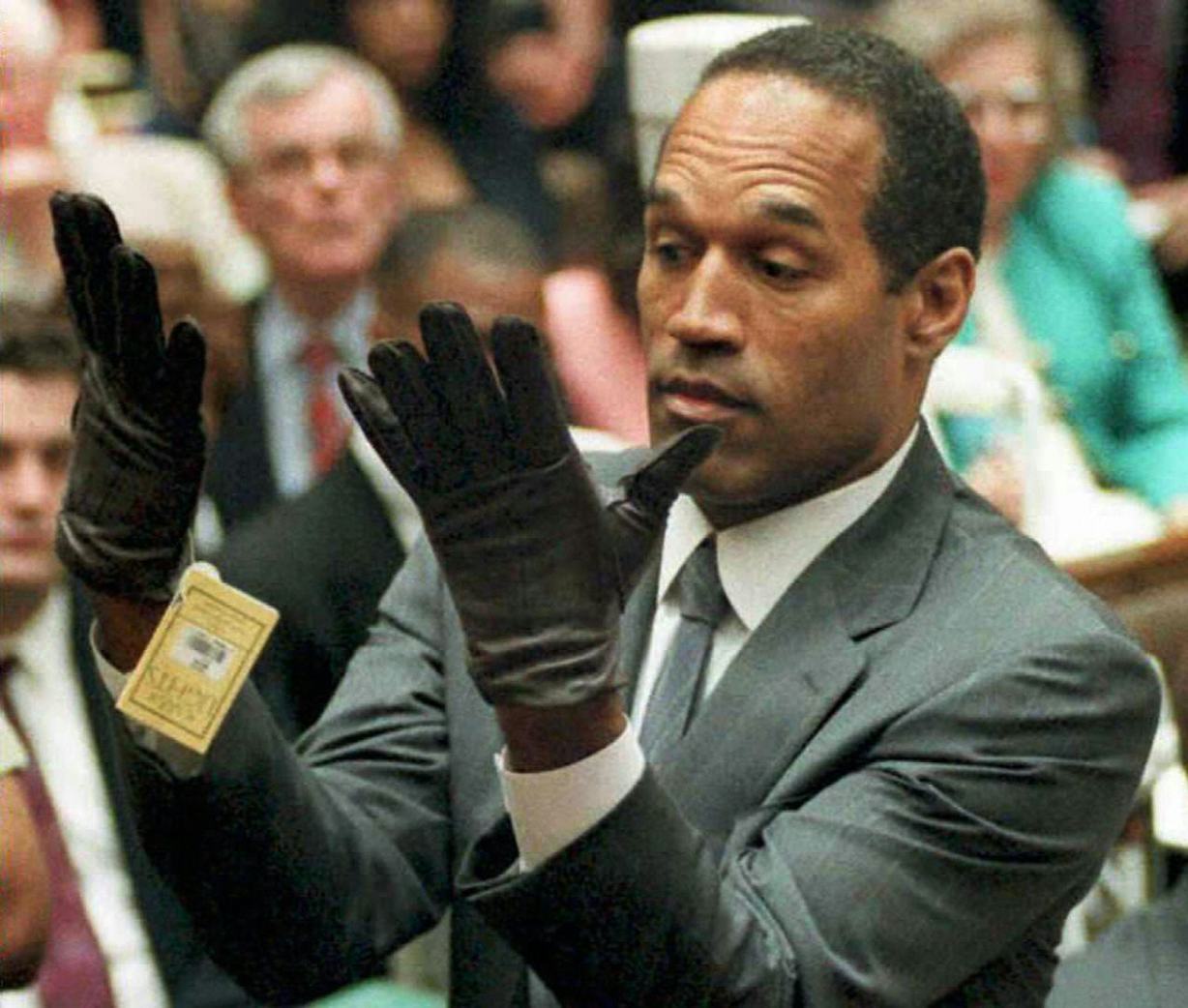 Video Of O J Simpson Trying On The Gloves At His 1995 Trial Is Tense