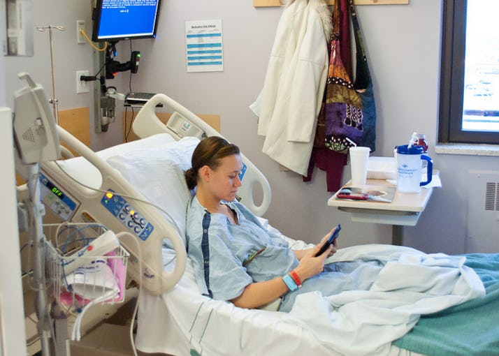 Menstrual Cups & TSS — 3 Things To Know About About The Risk