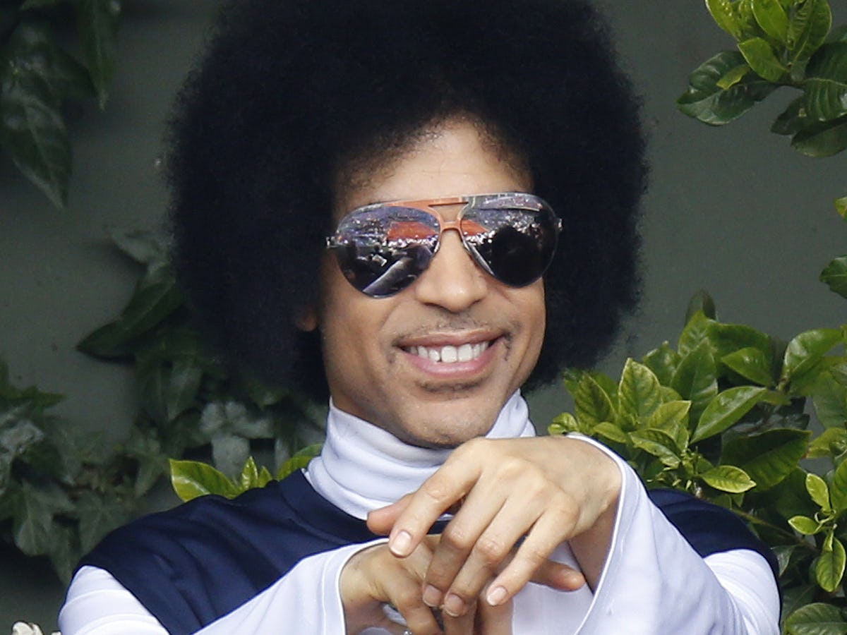 Celebrity Reactions To Prince's Death Show How Iconic He Was