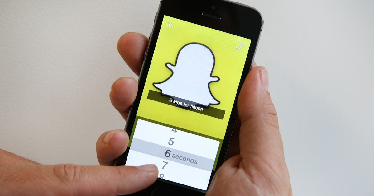 What To Know About Snapchat's Video Call Before You Make One
