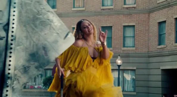 10 Signs From Beyonce's 'Lemonade' That She's In The Illuminati