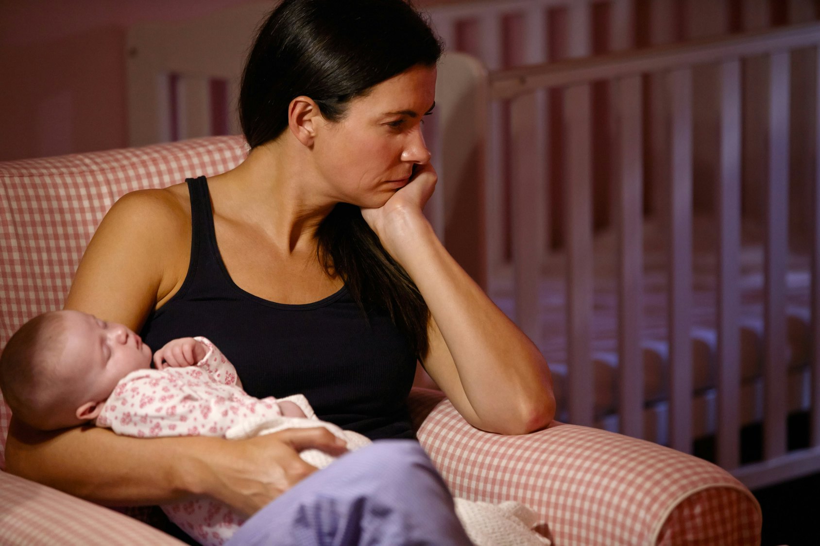 how breastfeeding affects a mother's sleep