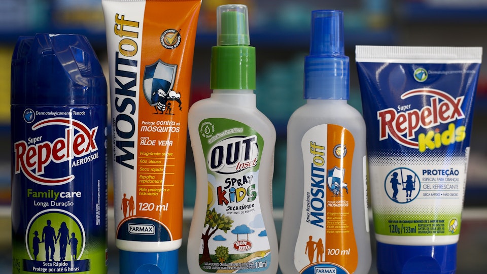 How To Apply Mosquito Repellent & Sunscreen The Correct Way