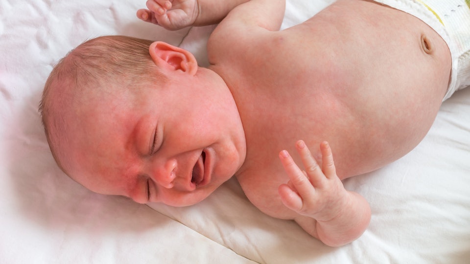7 Ways Your Baby Is Trying To Tell You They Have Silent Reflux silent reflux