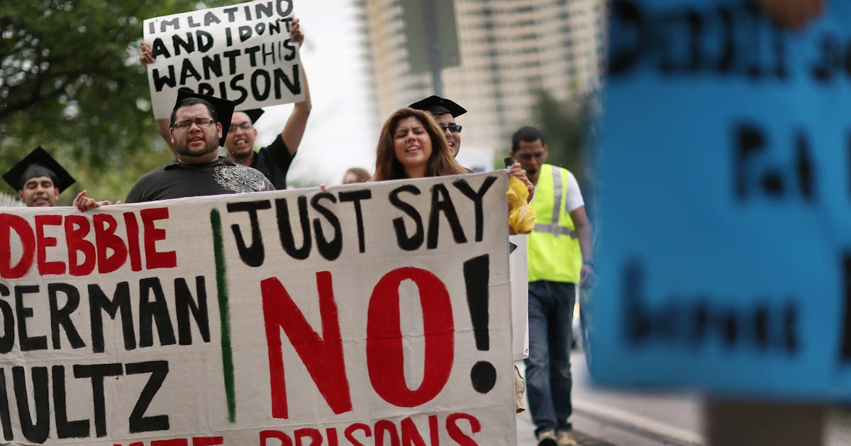 Money much private prisons earning inmate per How Much Money Do Private Prisons Make? They're Earning Thousands Per