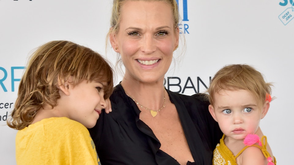 breastfeeding celebrities
