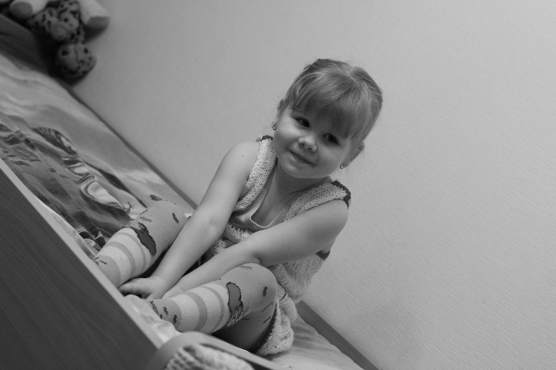 Should You Buy A Toddler Bed Or A Regular Bed For Your Little One?