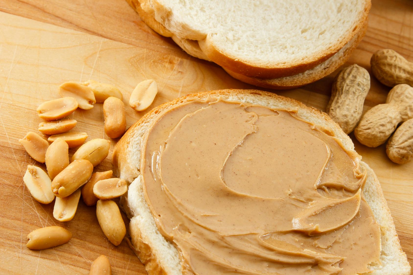 7 Things Parents Of Kids With Food Allergies Want (And Need) You To Know