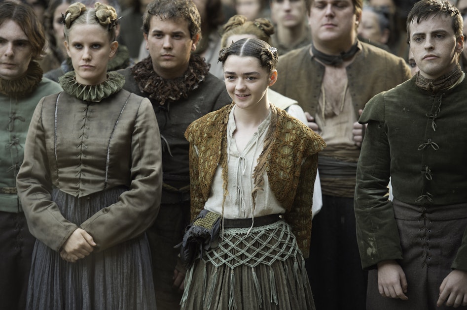 A DIY Arya Stark 'Game Of Thrones' Halloween Costume That Is Easier Than  Fighting The Waif