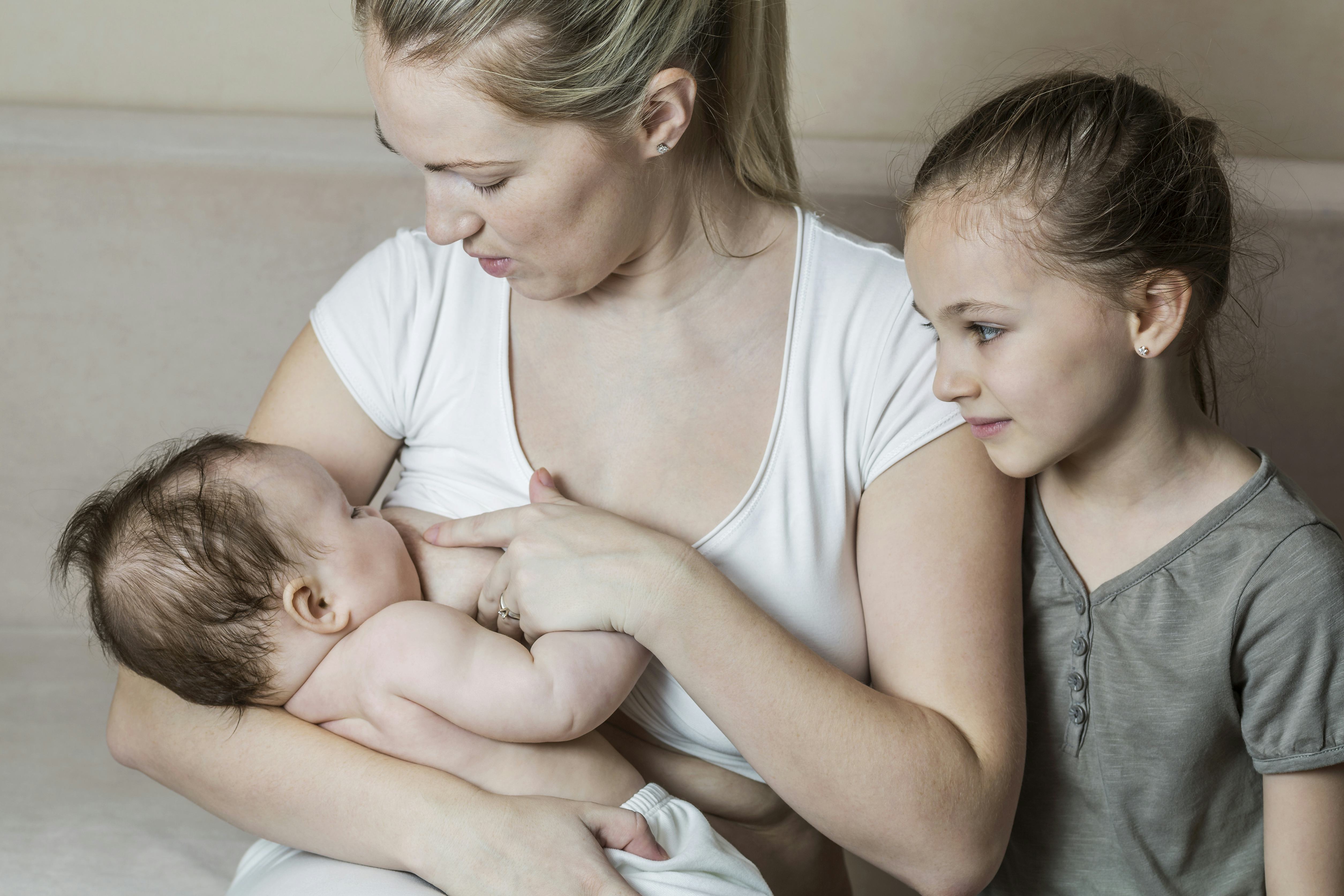 13 Real Breastfeeding Questions On Smoking, Drinking, & More, Answered