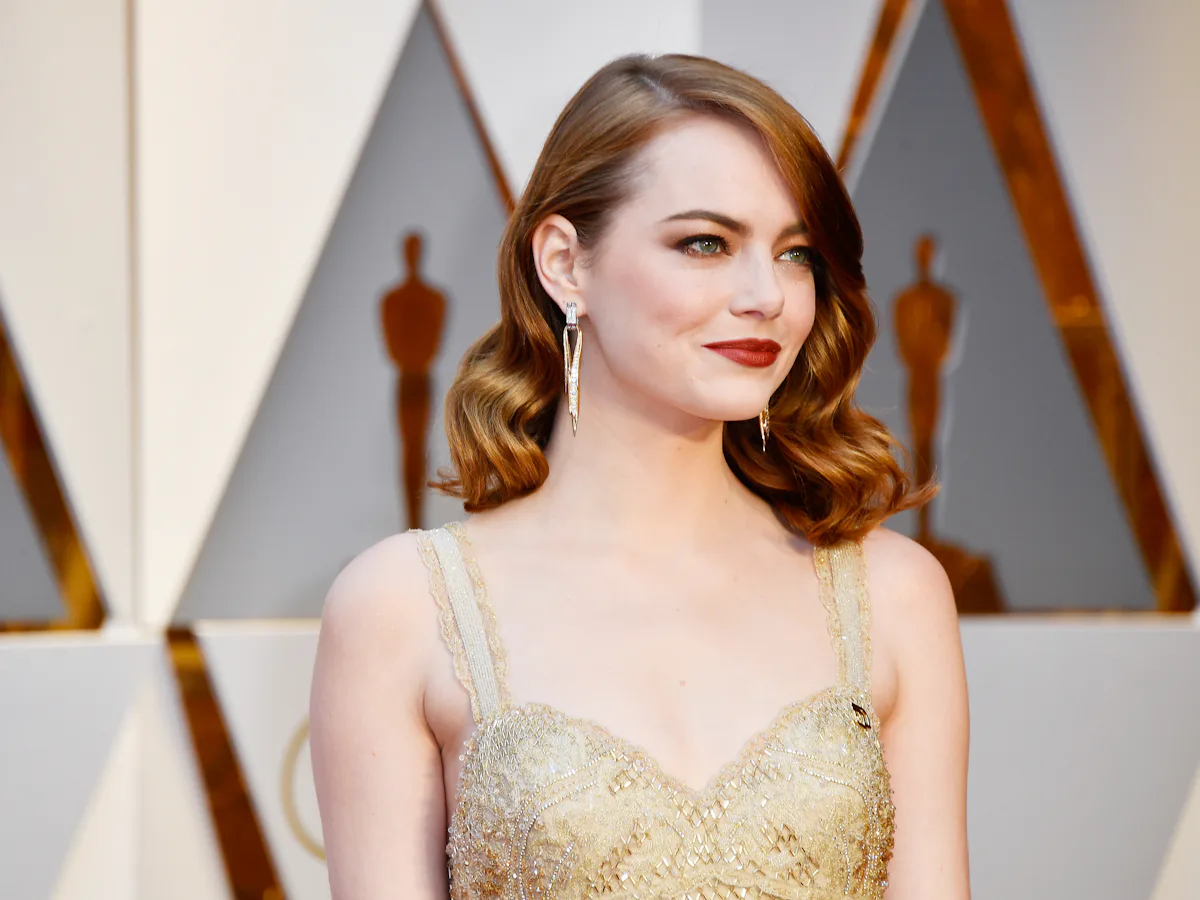 emma stone golden globes 2017 dress Golden Globes 2017: Emma Stone wins best actress