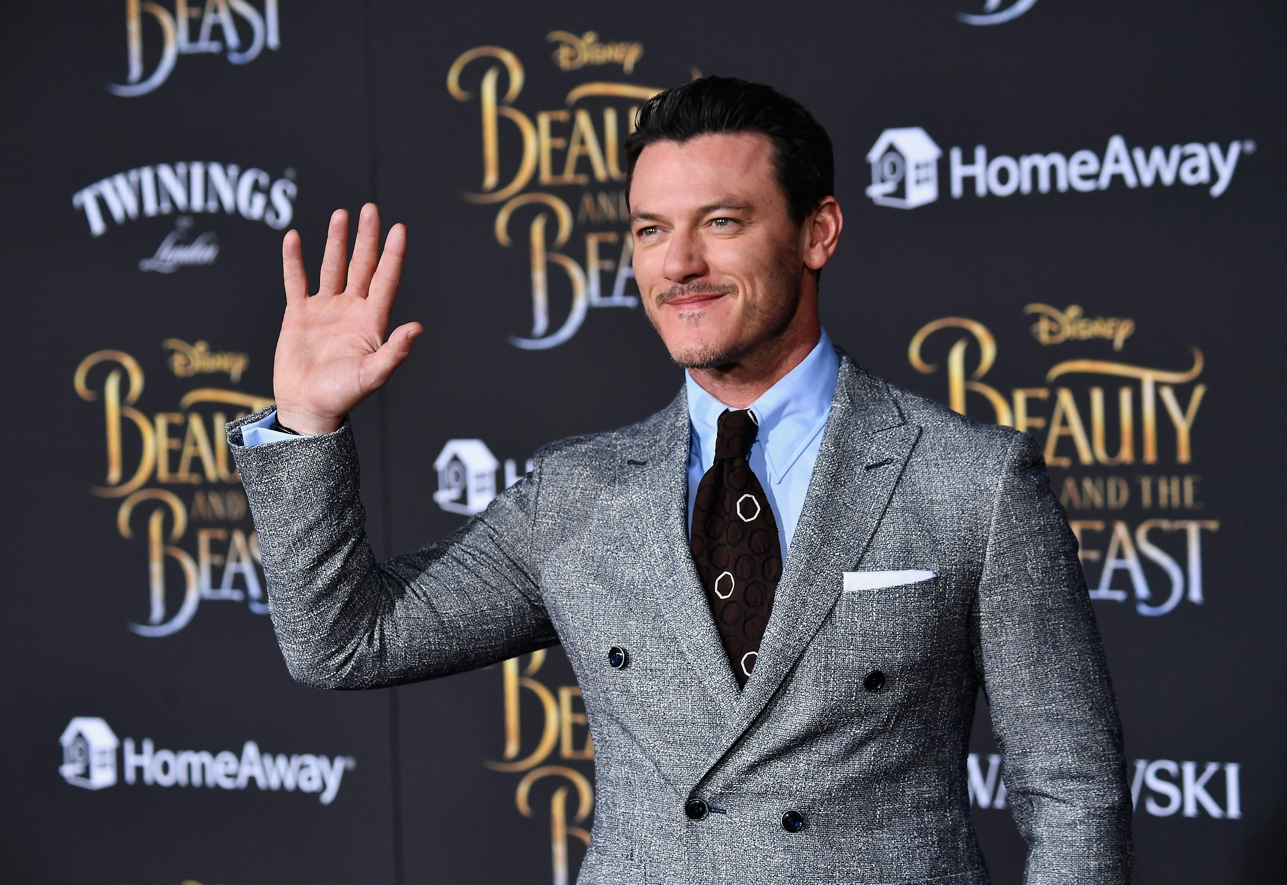 Can Luke Evans Really Sing The Beauty The Beast Actor