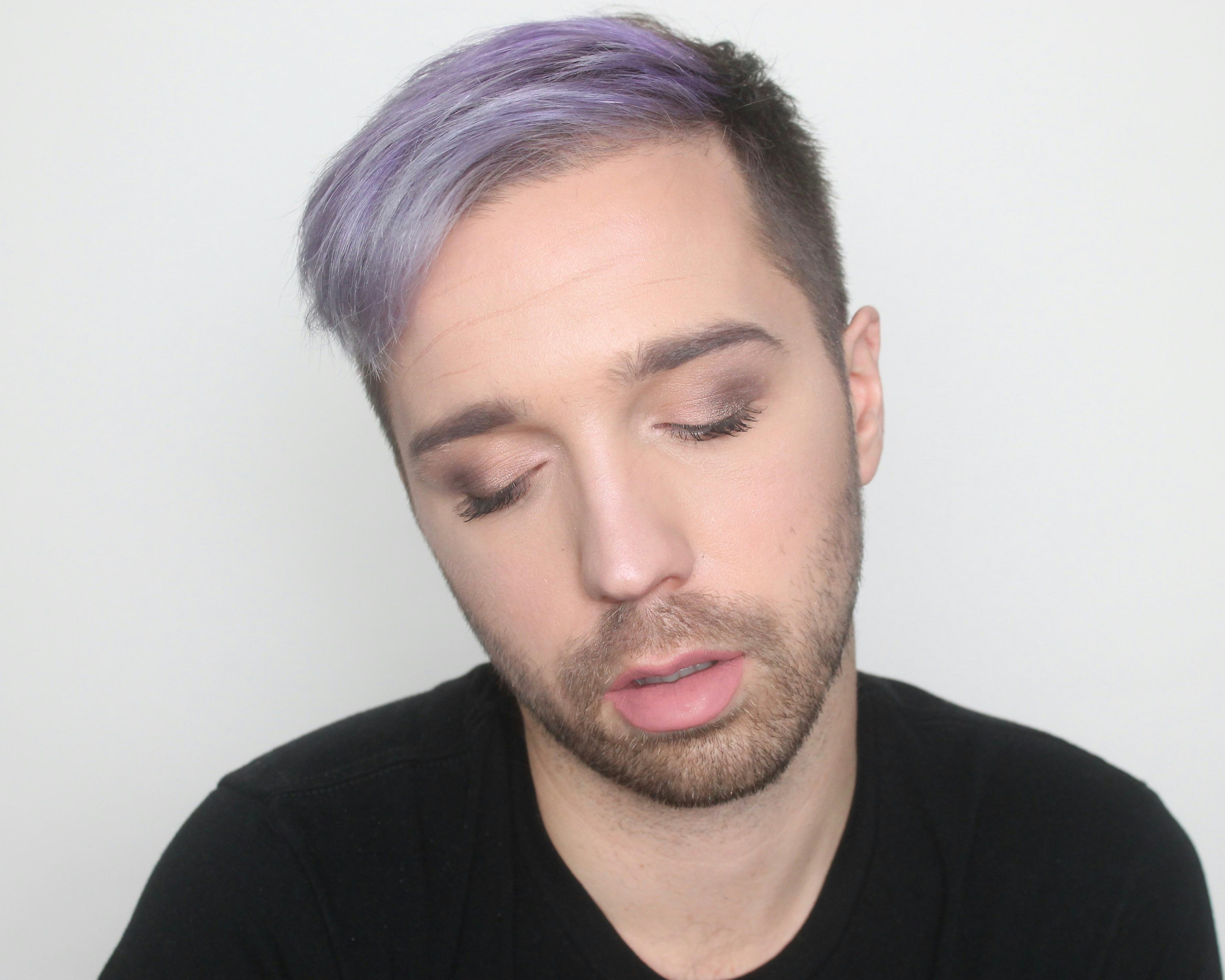 3 Eyeshadow Alternatives For People Who Hate Eyeshadow