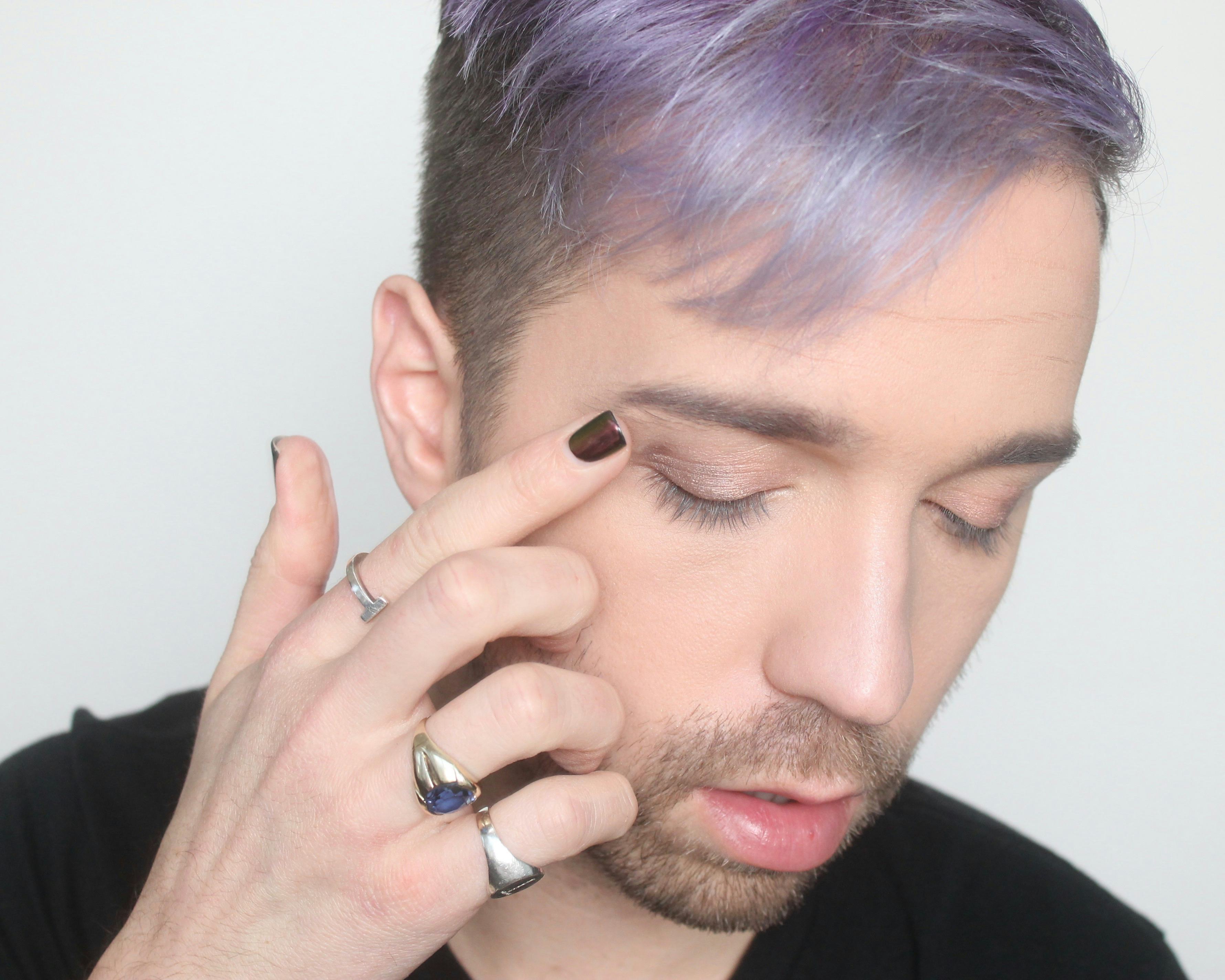 3 Eyeshadow Alternatives For People Who Hate Eyeshadow