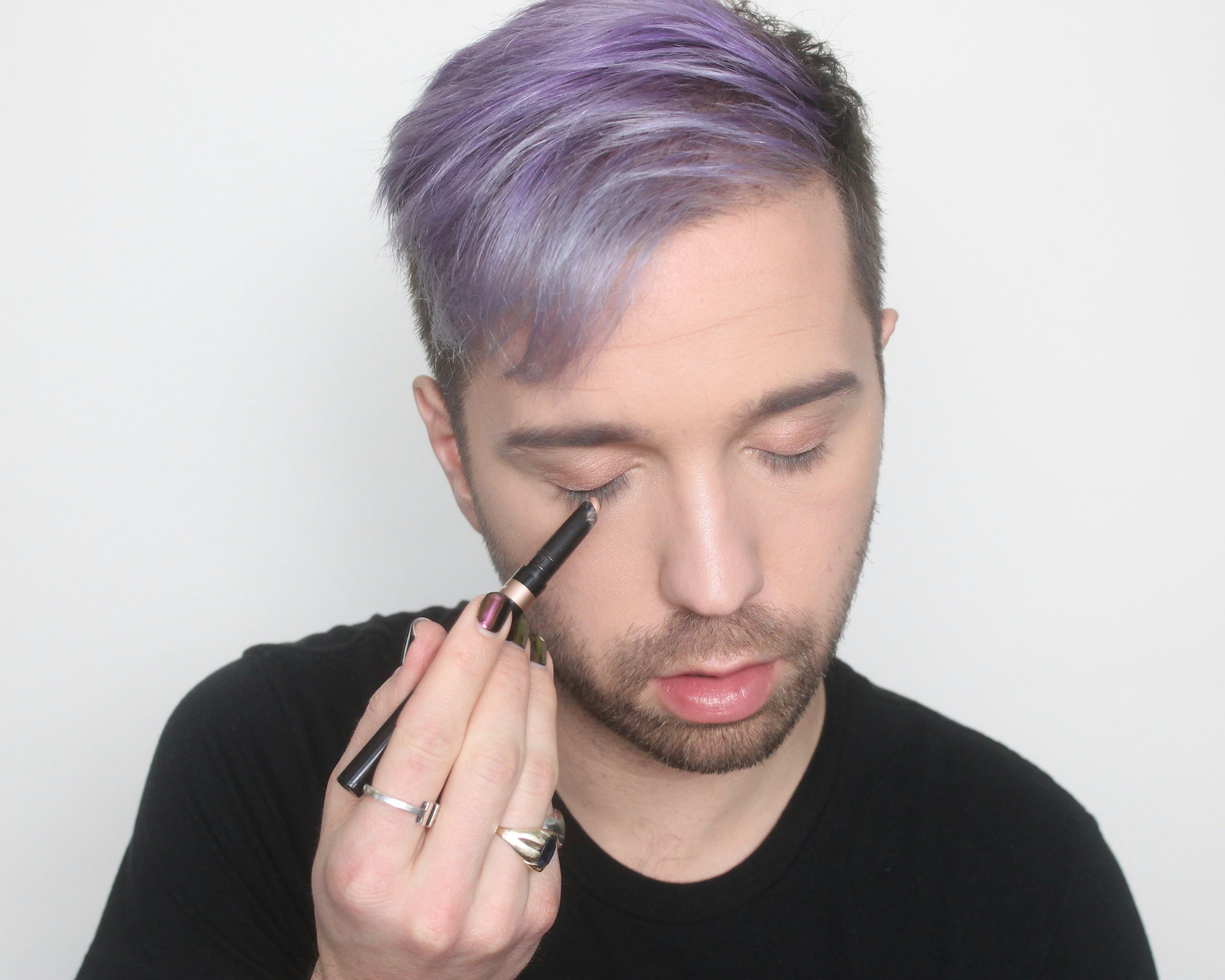 3 Eyeshadow Alternatives For People Who Hate Eyeshadow