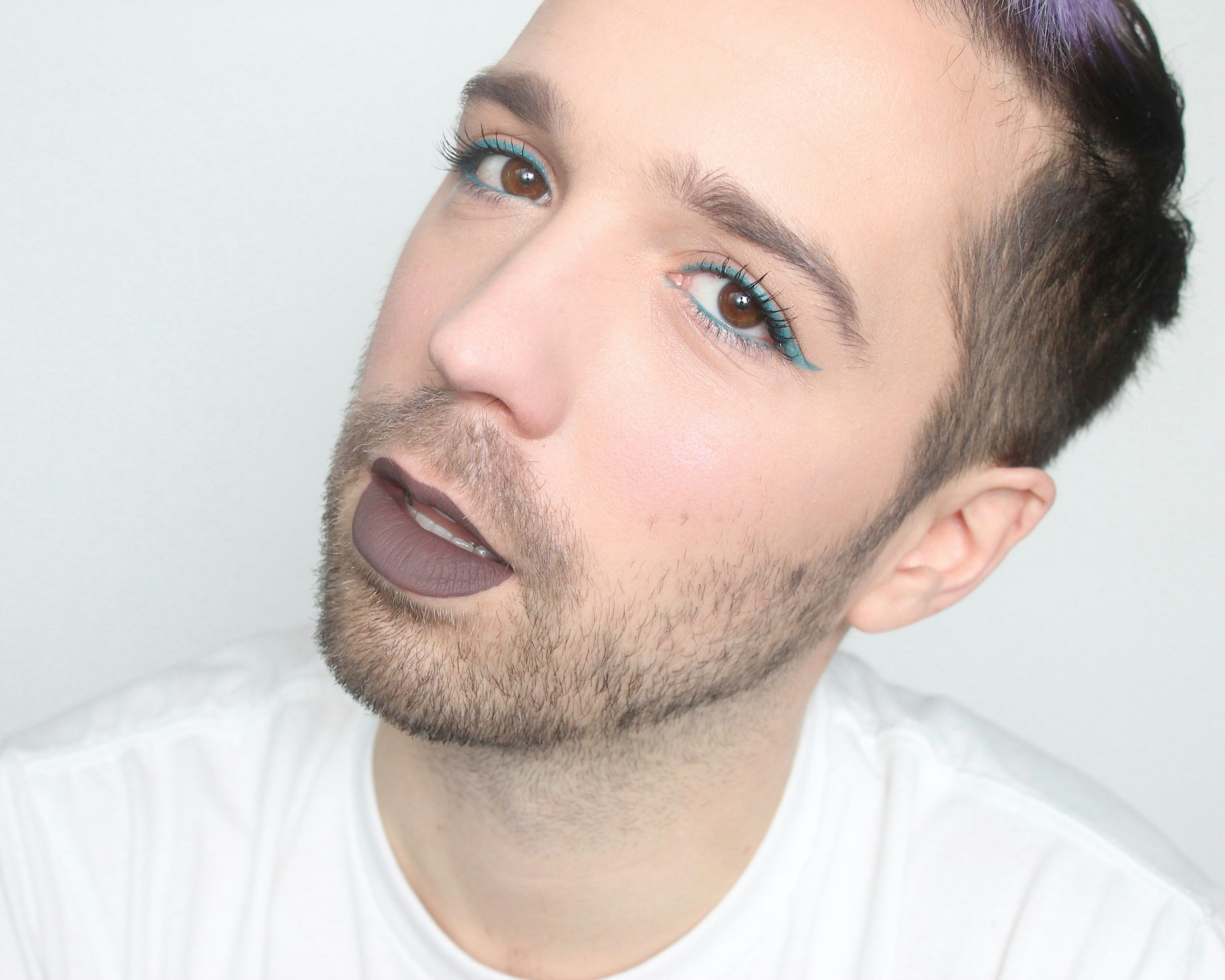 3 Eyeshadow Alternatives For People Who Hate Eyeshadow