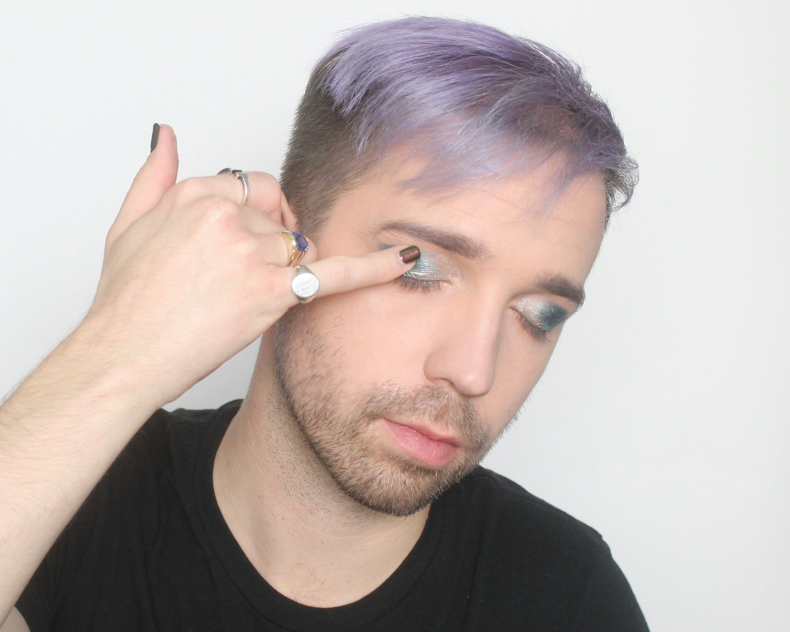 3 Eyeshadow Alternatives For People Who Hate Eyeshadow