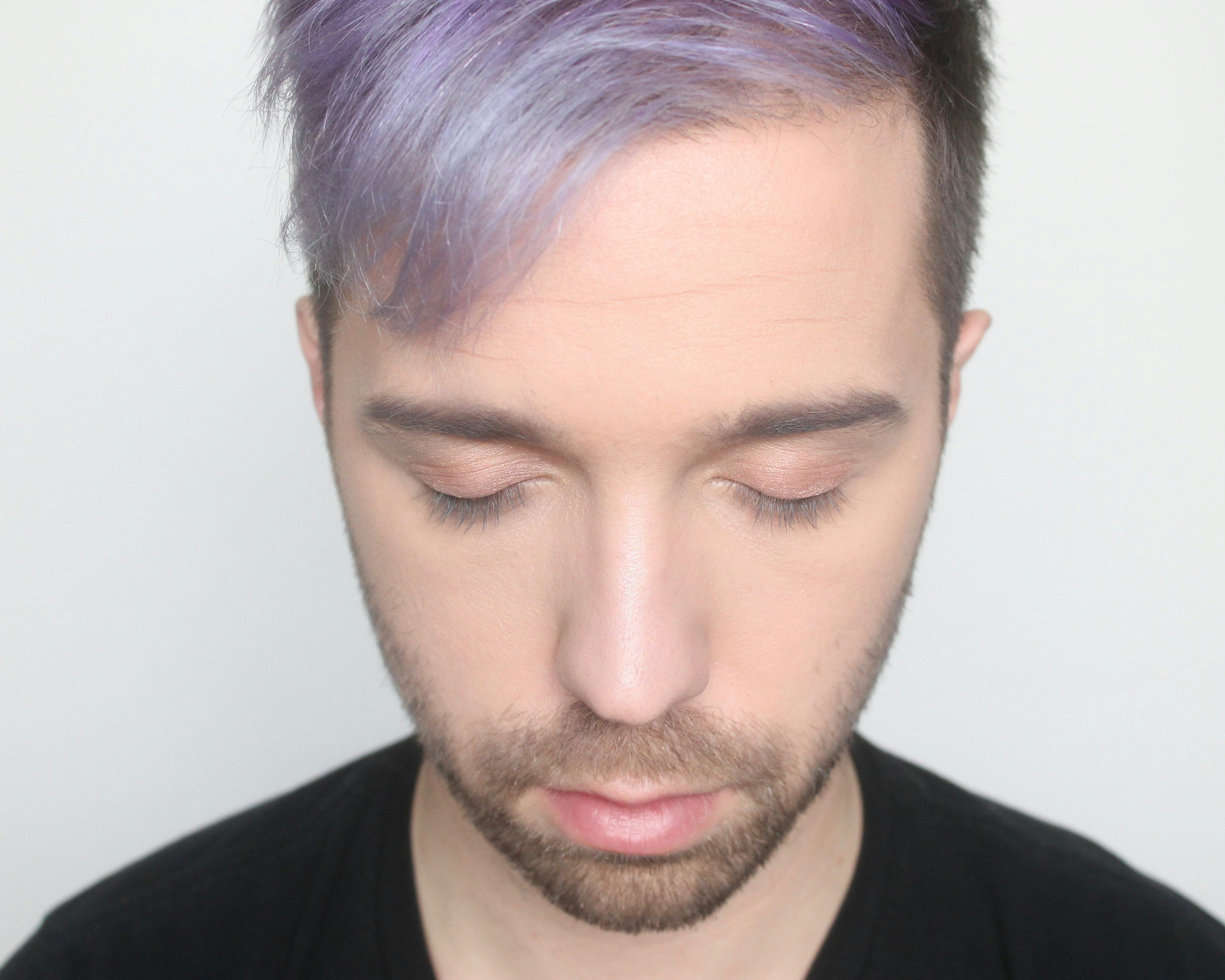 3 Eyeshadow Alternatives For People Who Hate Eyeshadow