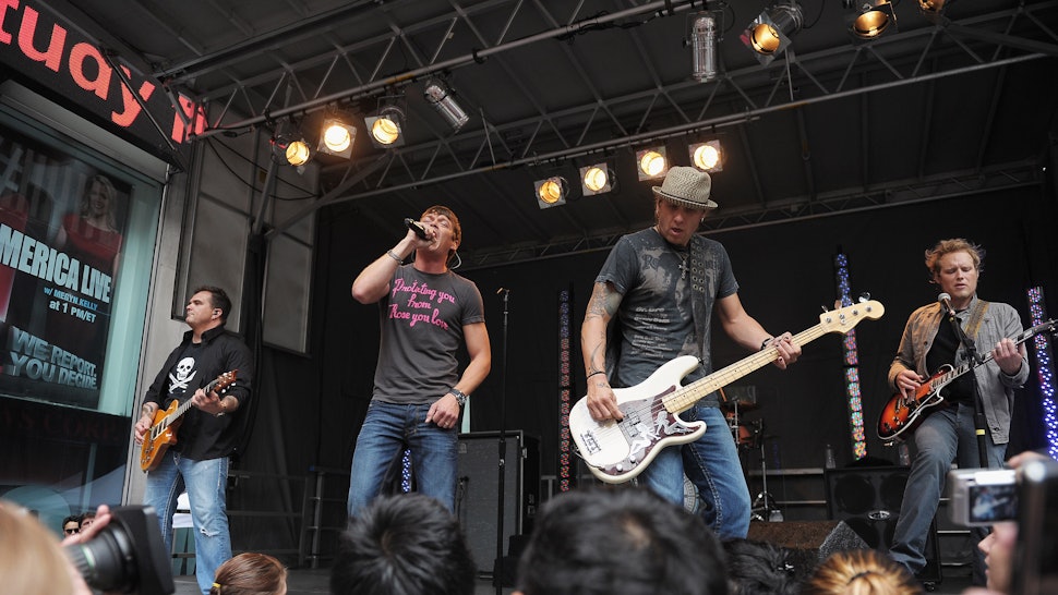 Does 3 Doors Down Support Trump The Band Is Playing At The
