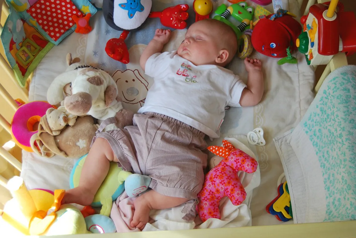 How Do Cry It Out The No Cry Sleep Solution Differ