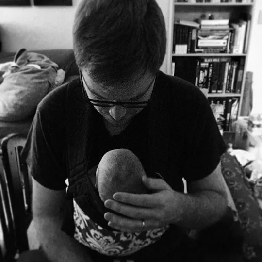 7 Common Dangers Of Baby Wearing That You May Want To Take Note Of