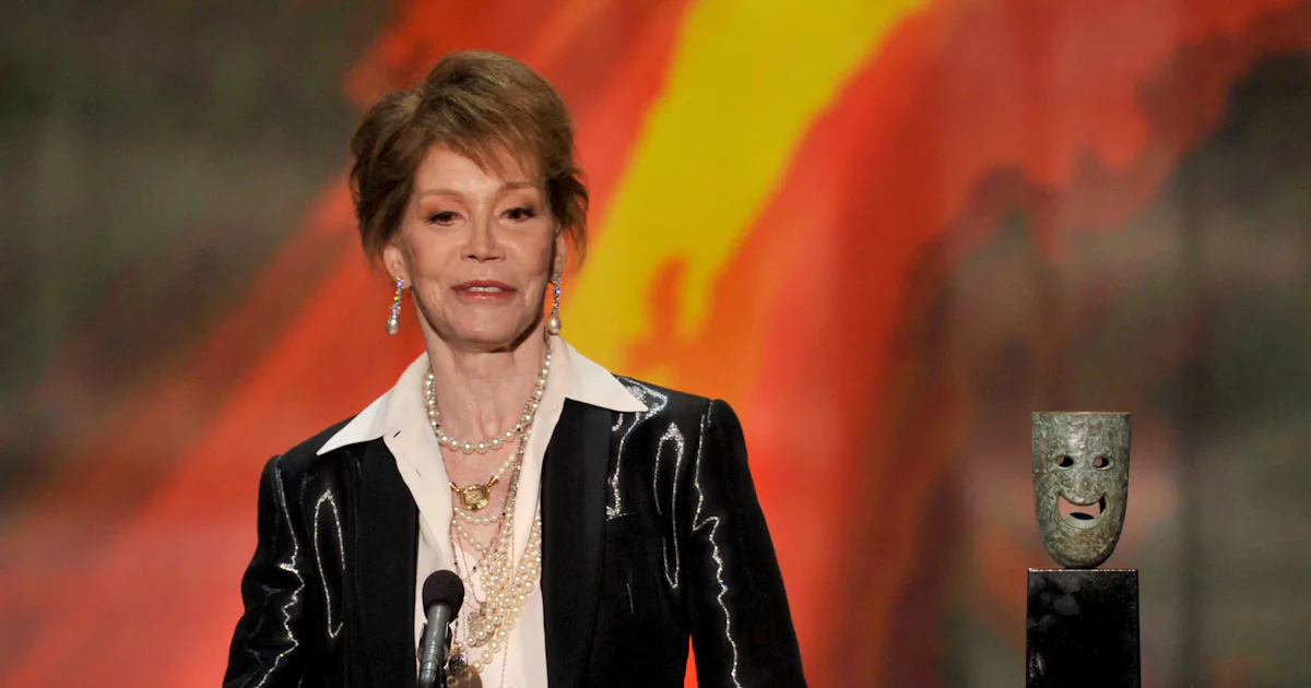 Mary Tyler Moore's Net Worth Reflects Her Long & Pioneering Career