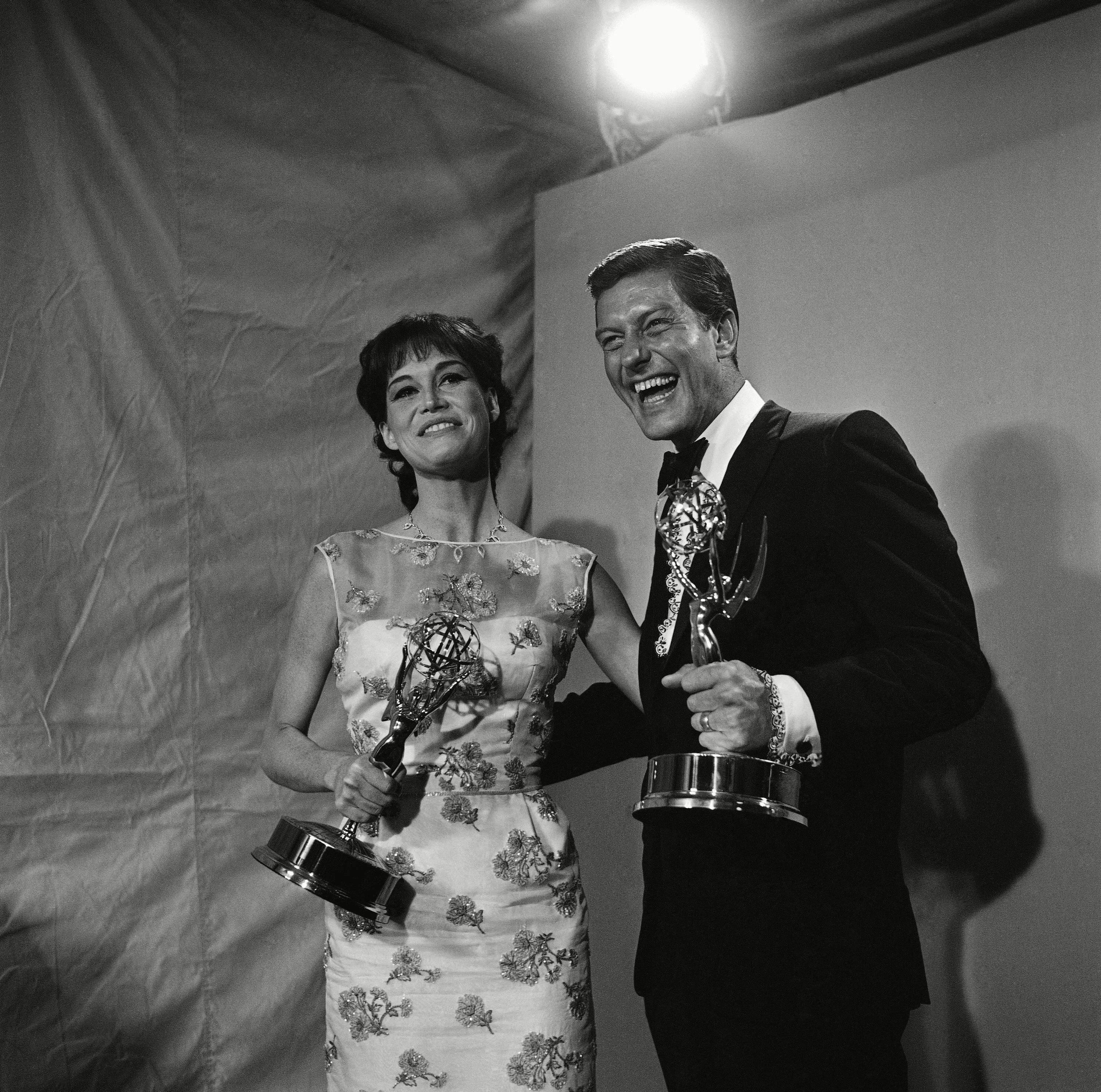 mary tyler moore green dress Looks Amazing DVD Talk