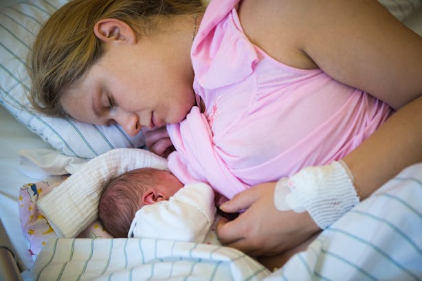 Does Your Breast Milk Decrease When Pregnant