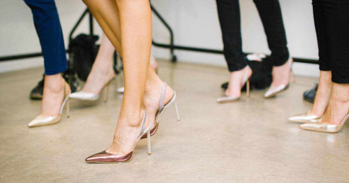 11 Expert Tips For Making Walking In Heels Less Painful 11 Expert Tips For Making Walking In Heels Less Painful