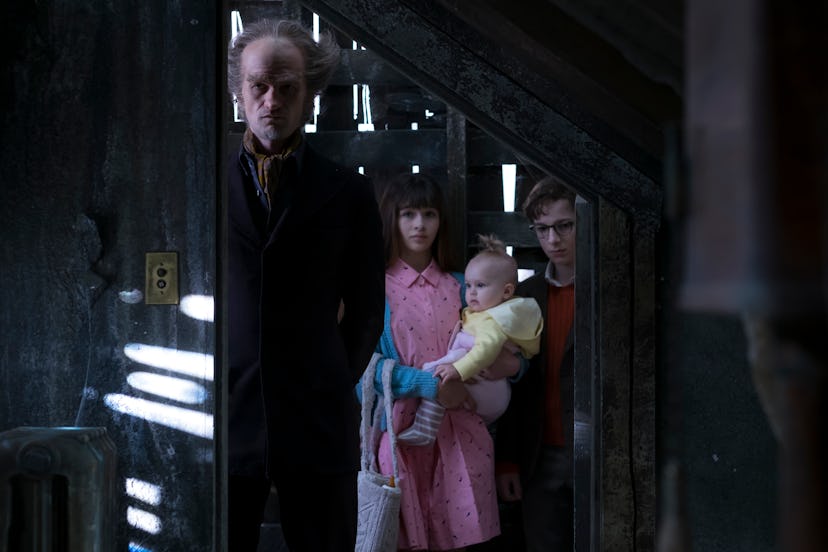 Look Away A Series Of Unfortunate Events Who Sings The Opening Theme Song "Look Away" On 'A Series Of