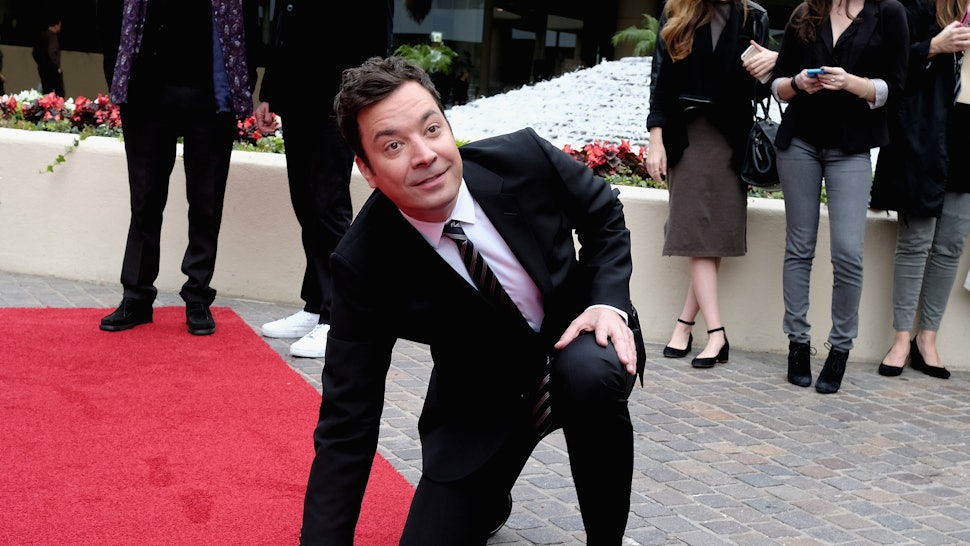 The 2017 Golden Globes Opener Lyrics Include Stranger Things