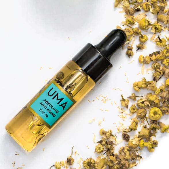 5 Face Oils That Mix Well With Makeup, According To An Expert