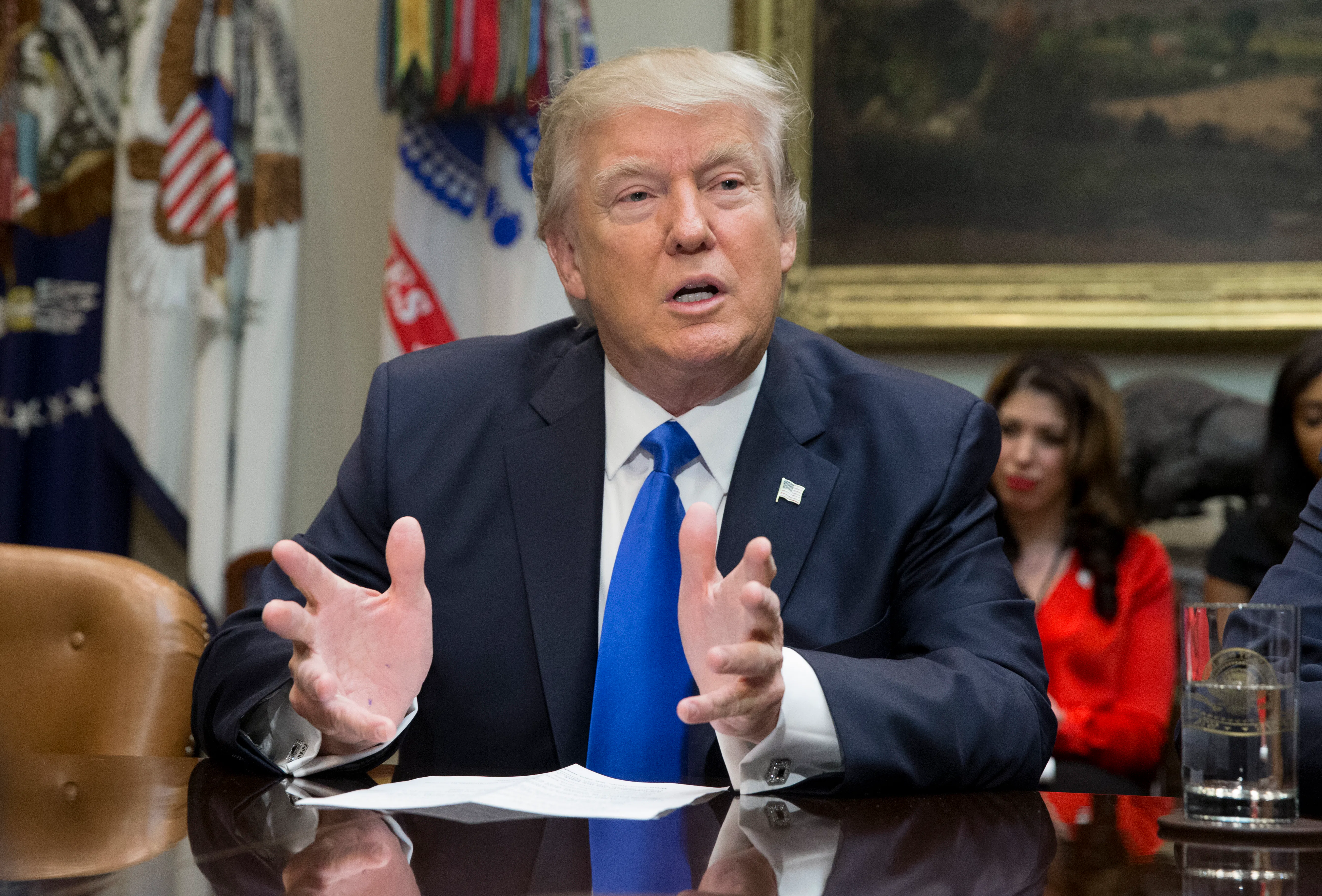 7 Signs We're Heading For A Constitutional Crisis Under Donald Trump