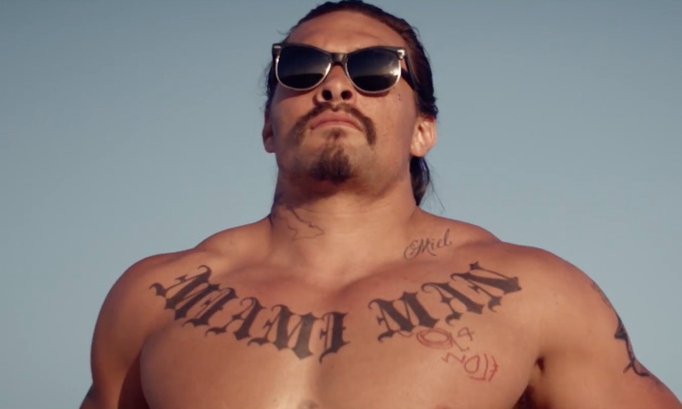 'The Bad Batch' Trailer Shows Jason Momoa Is Channeling 'The Bad Batch' Trailer Shows Jason Momoa Is Channeling
